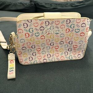 Guess Crossbody